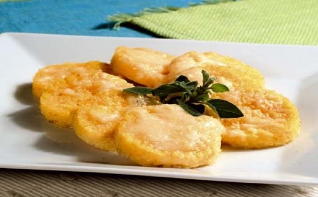 Ñoquis de polenta a la romana